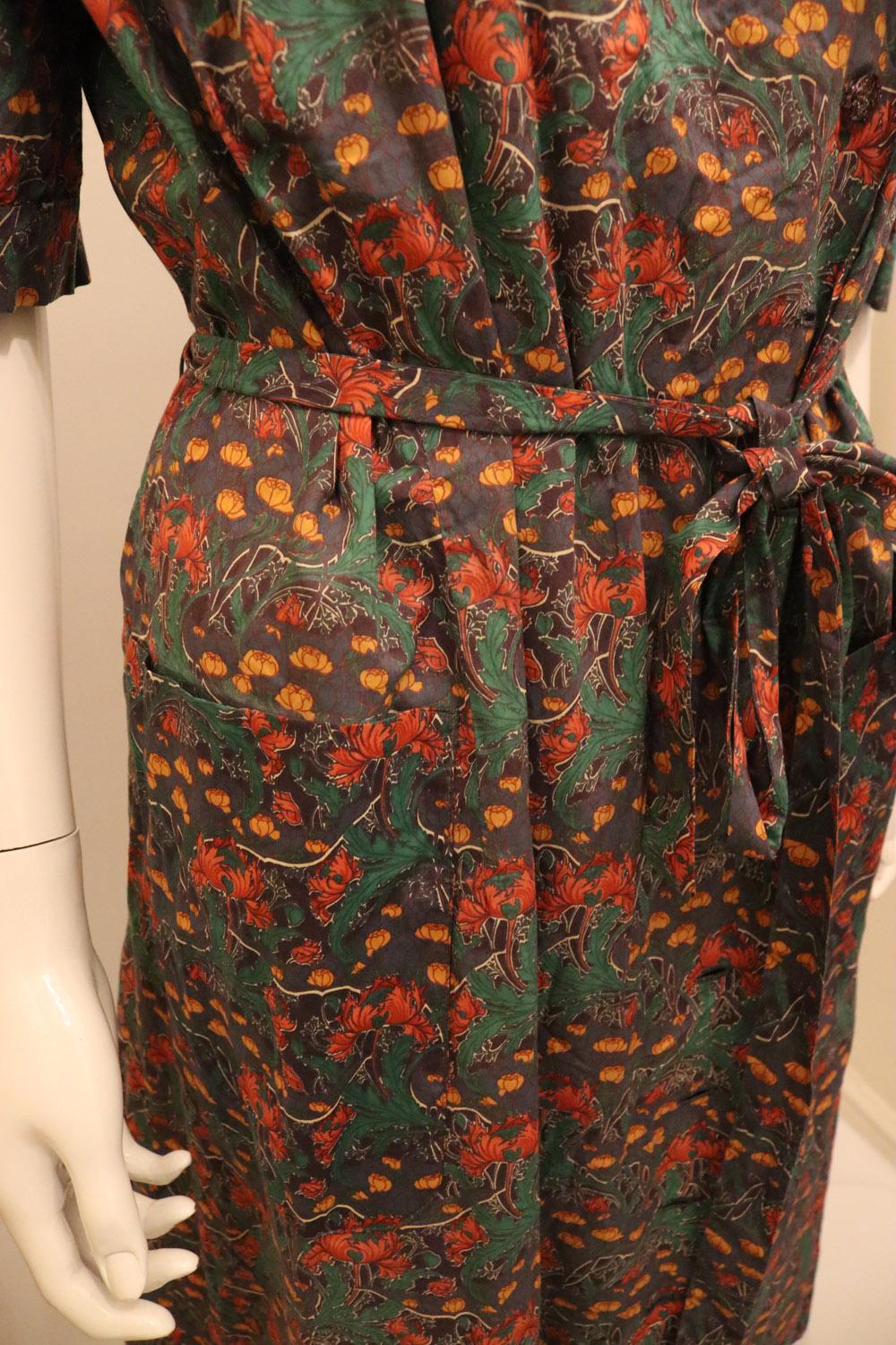 Pretty Vintage Floral Cotton Dress In Good Condition For Sale In London, GB