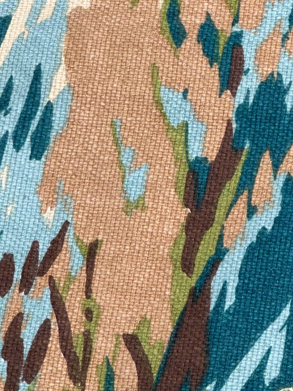 Pretty Vintage Französischer handgedruckter Wandteppich im Aubusson-Stil von Roga im Angebot 3