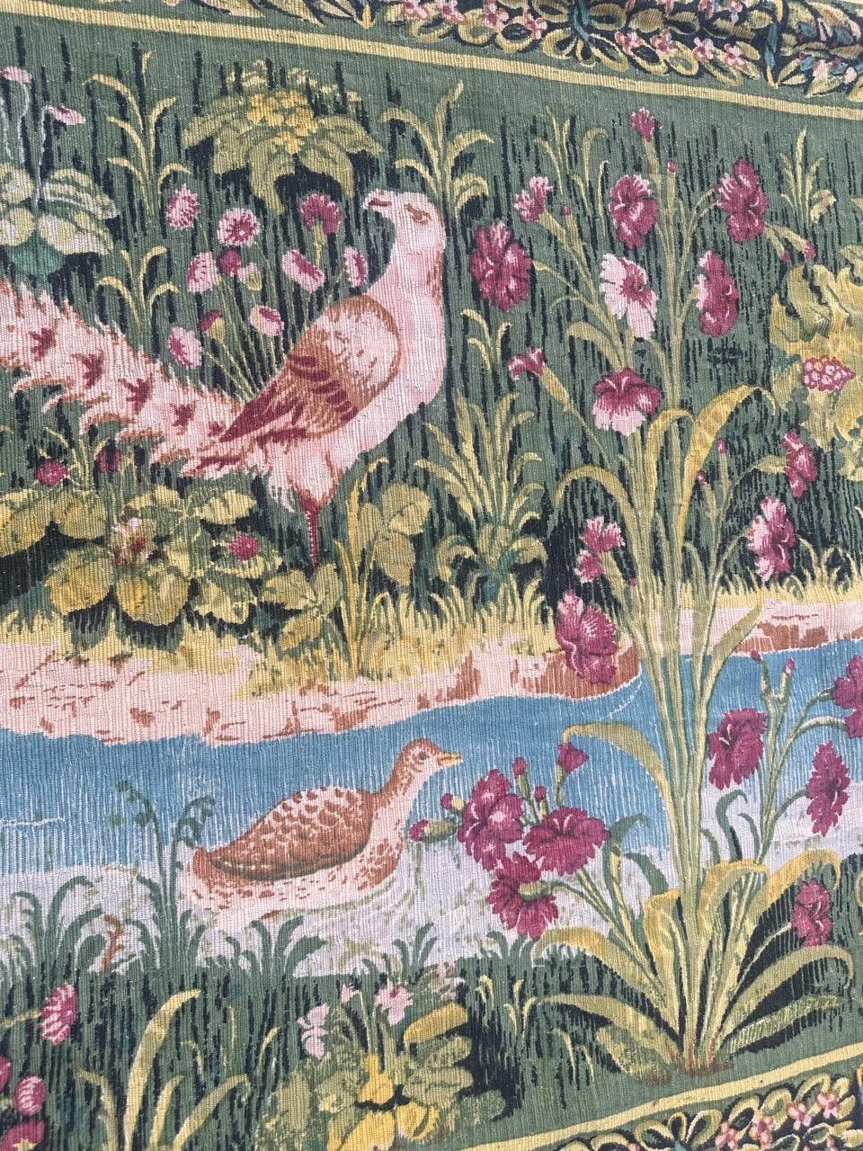 Bonito tapiz francés vintage estilo Aubusson estampado a mano, diseño medieval en venta 11