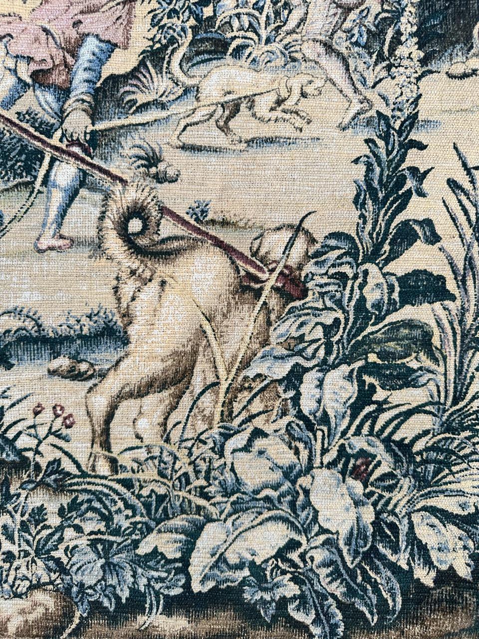 Bonito tapiz francés vintage estilo Aubusson estampado a mano diseño medieval en Bueno estado para la venta en Saint Ouen, FR