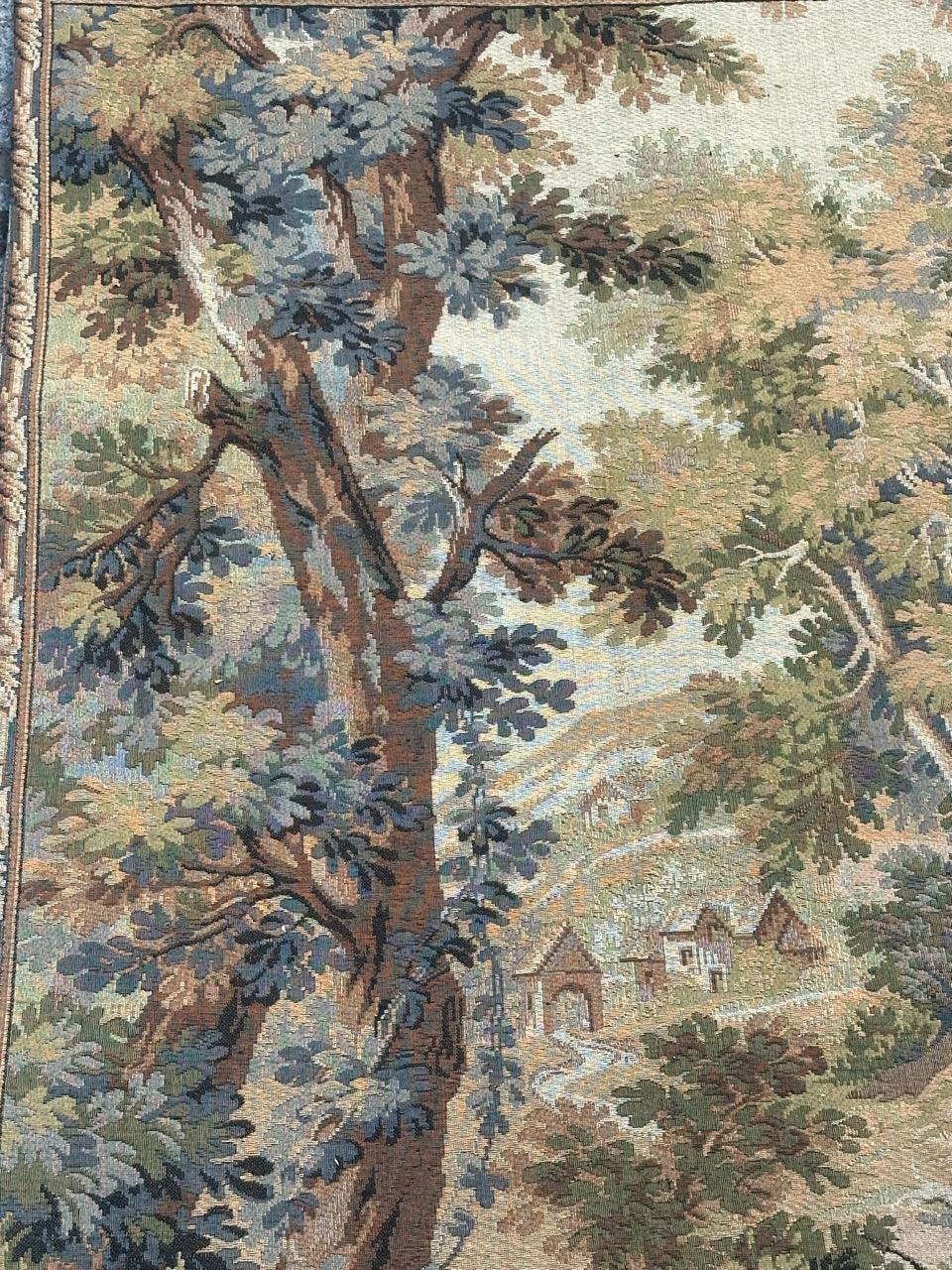 Grazioso arazzo jacquard francese d'epoca in stile Aubusson 