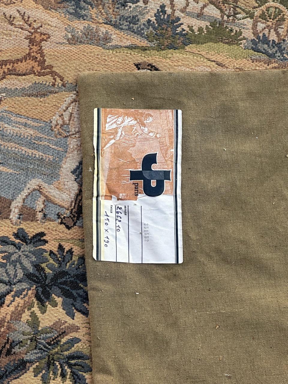 Grazioso arazzo jacquard francese d'epoca in stile Aubusson 