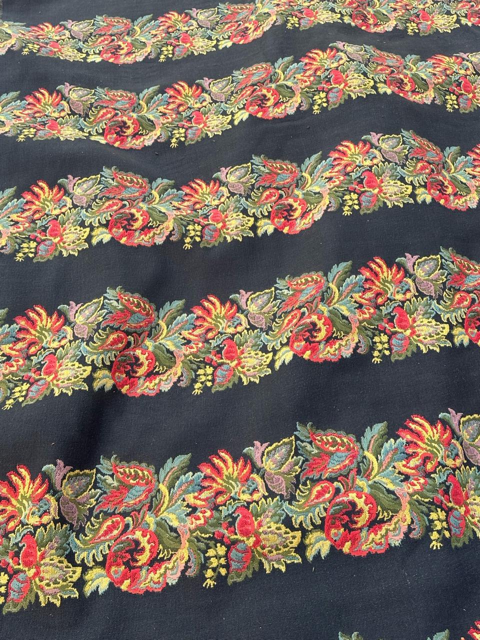 Schöner französischer Jacquard-Wandteppich im Aubusson-Stil aus Seidenstoff für die Bedeckung im Aubusson-Stil im Angebot 8