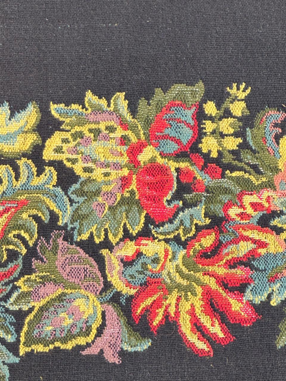 Schöner französischer Jacquard-Wandteppich im Aubusson-Stil aus Seidenstoff für die Bedeckung im Aubusson-Stil (Französisch) im Angebot