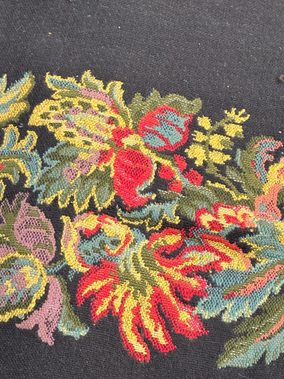 Schöner französischer Jacquard-Wandteppich im Aubusson-Stil aus Seidenstoff für die Bedeckung im Aubusson-Stil (Maschinell gefertigt) im Angebot