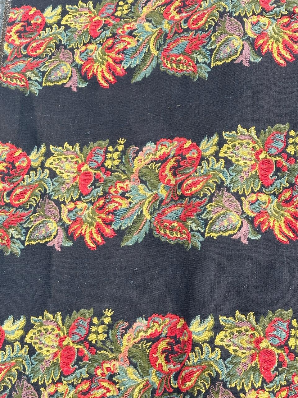 Schöner französischer Jacquard-Wandteppich im Aubusson-Stil aus Seidenstoff für die Bedeckung im Aubusson-Stil (Wolle) im Angebot
