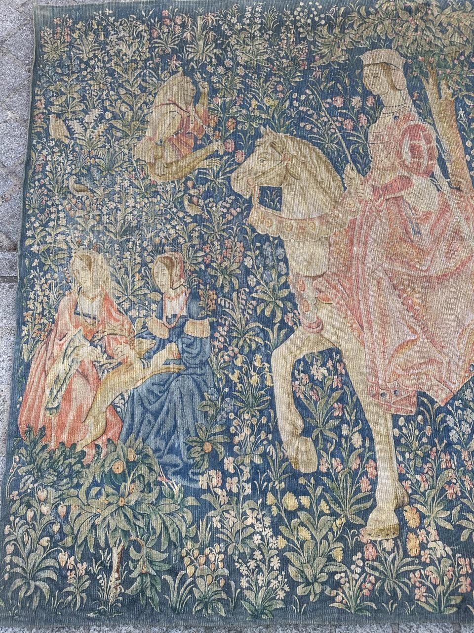 Bobyrug’s Vintage French Hand Printed Medieval Design Tapestry « Noble Amazon  In Good Condition For Sale In Saint Ouen, FR