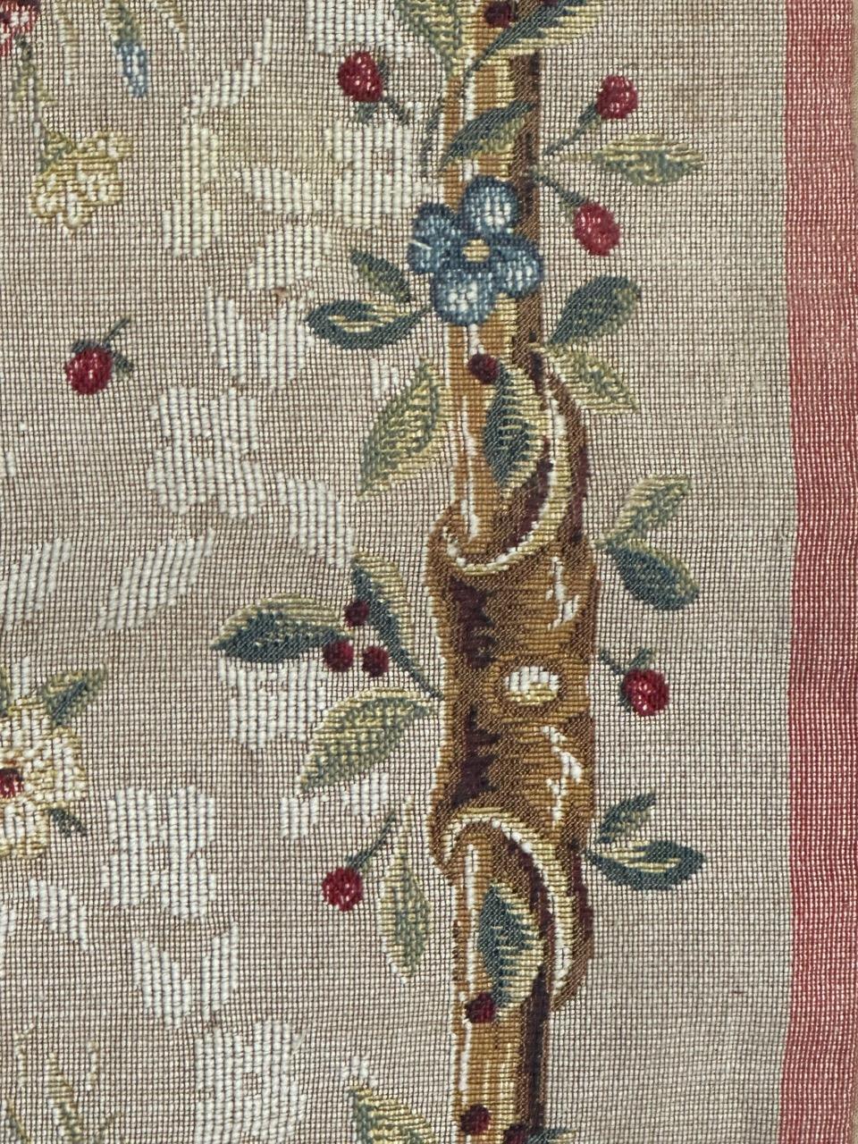 Schöner französischer Jacquard-Wandteppich im Aubusson-Stil im Vintage-Stil im Zustand „Gut“ im Angebot in Saint Ouen, FR