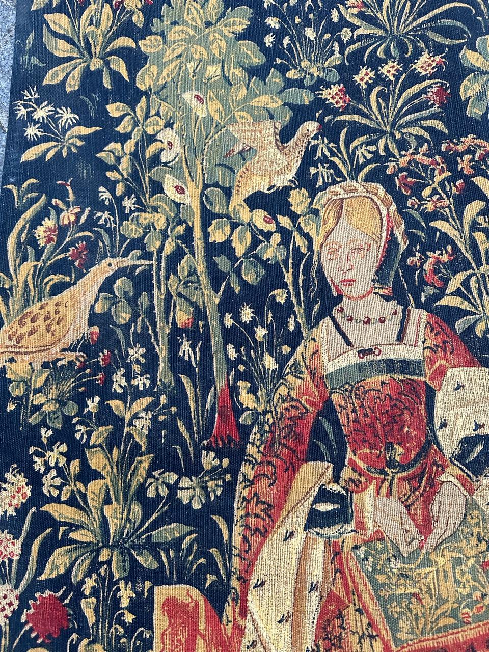 bonito tapiz serigrafiado vintage de diseño medieval francés 
