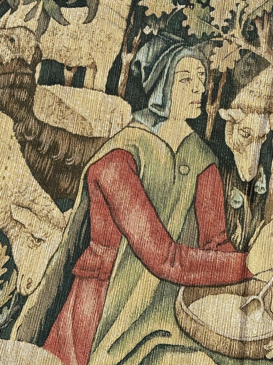 Jolie tapisserie française ancienne sérigraphiée à la main.  
