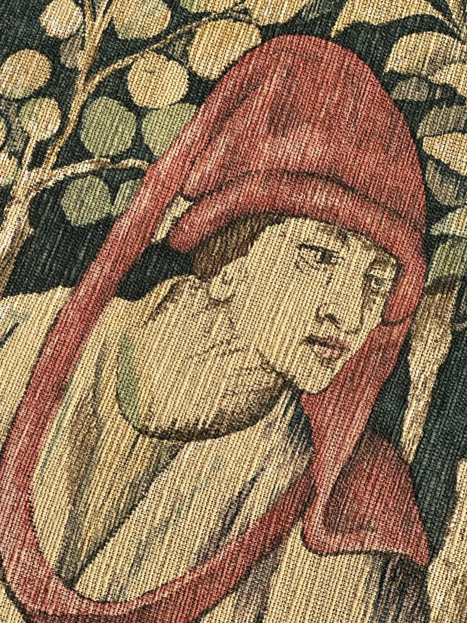 Jolie tapisserie française ancienne sérigraphiée à la main.  