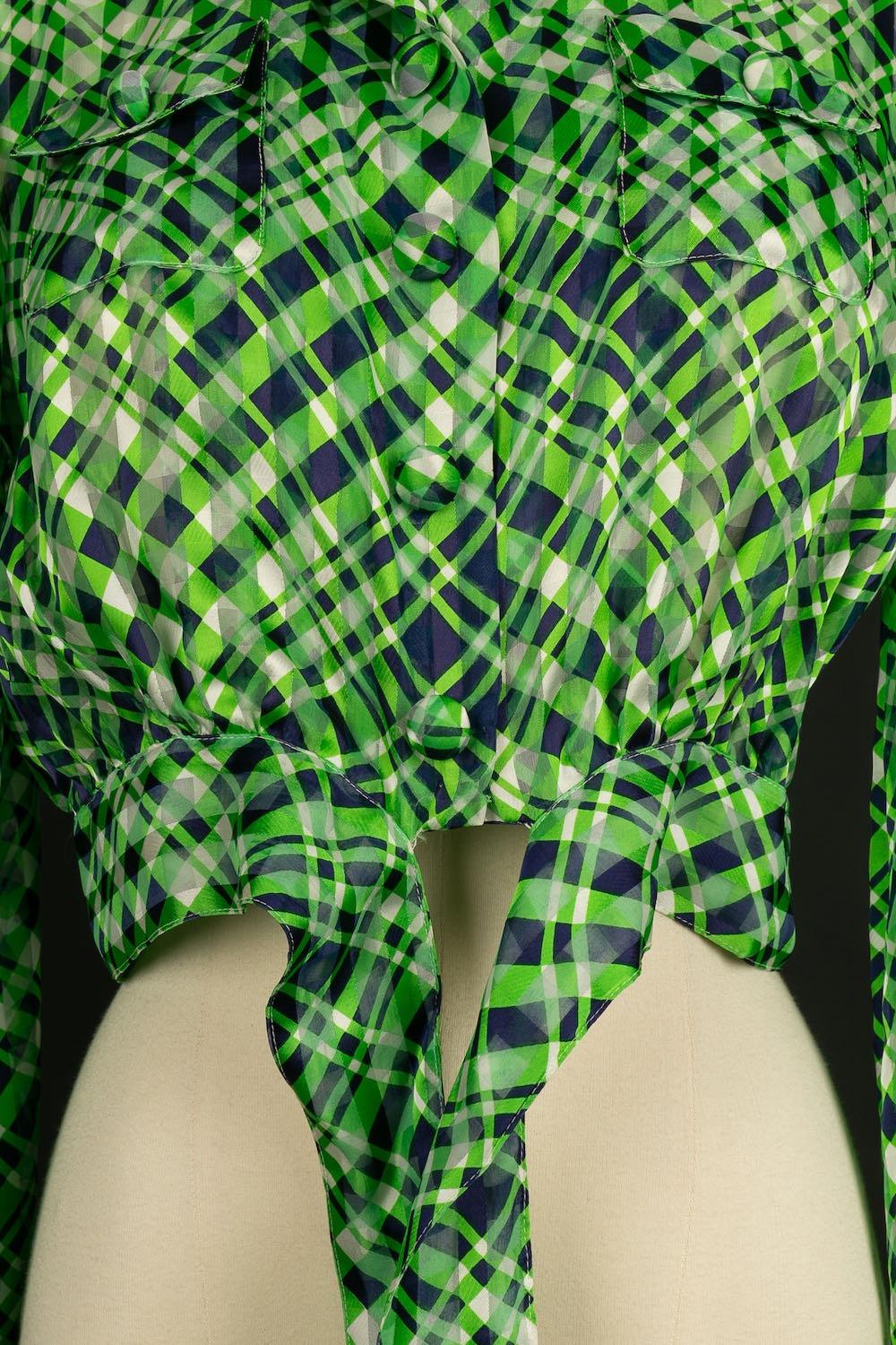 Pretty Vintage Green and Blue Blouse, 1960s  For Sale 3