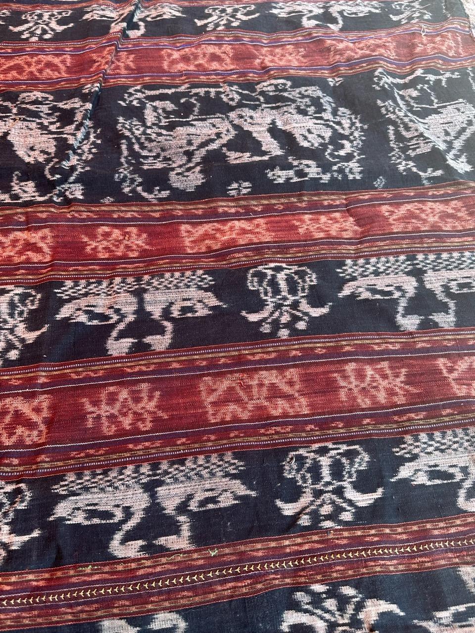 Coton Bobyrug's Vintage Indonesian Ikat Tapestry or Table nappes en vente