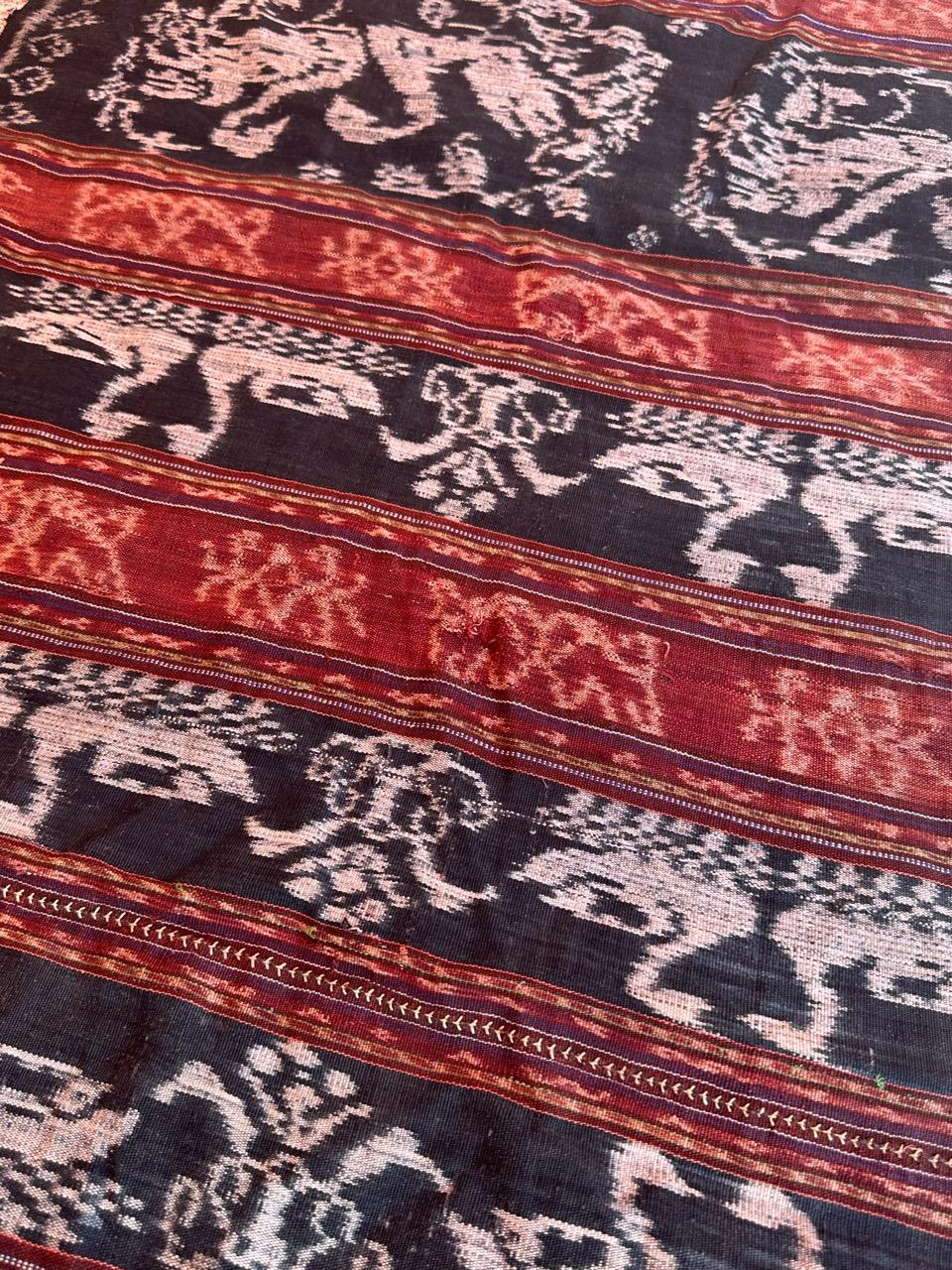 Bobyrug’s Vintage Indonesian Ikat Tapestry or Tablecloth For Sale 2