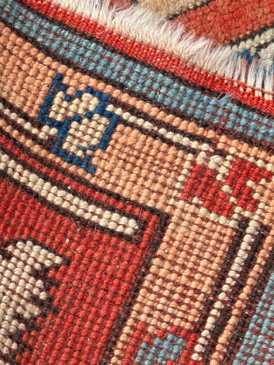 Hübscher türkischer Vintage-Teppich aus Izmir im Angebot 12