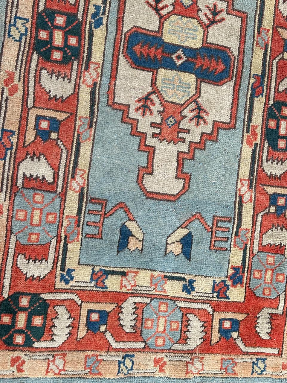Hübscher türkischer Vintage-Teppich aus Izmir (Oushak) im Angebot