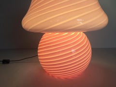Jolie lampe de table vintage en verre Vetri de Murano en forme de champignon