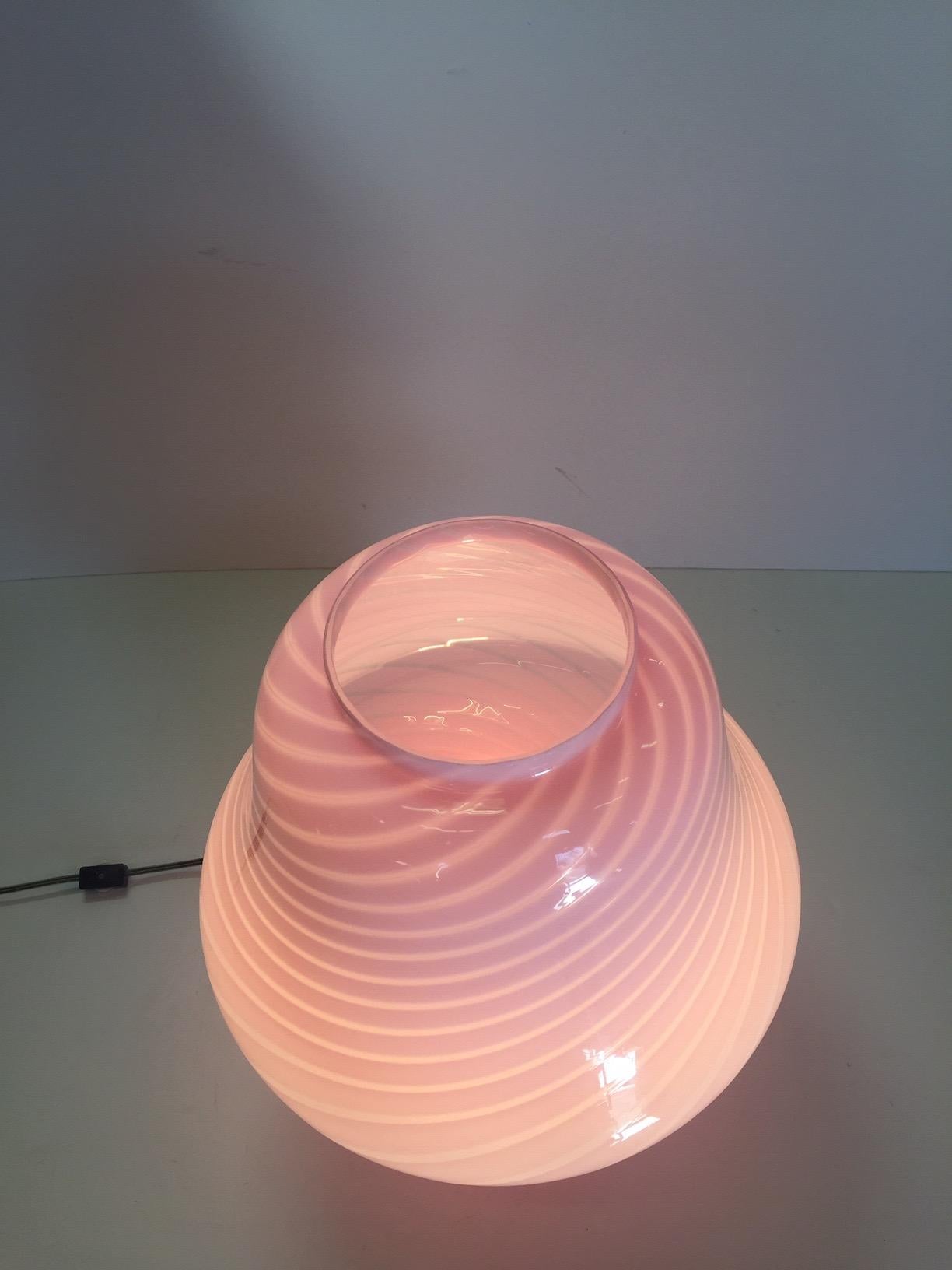 Italian Pretty Vintage Murano Vetri Glass Mushroom Shaped Table Lamp