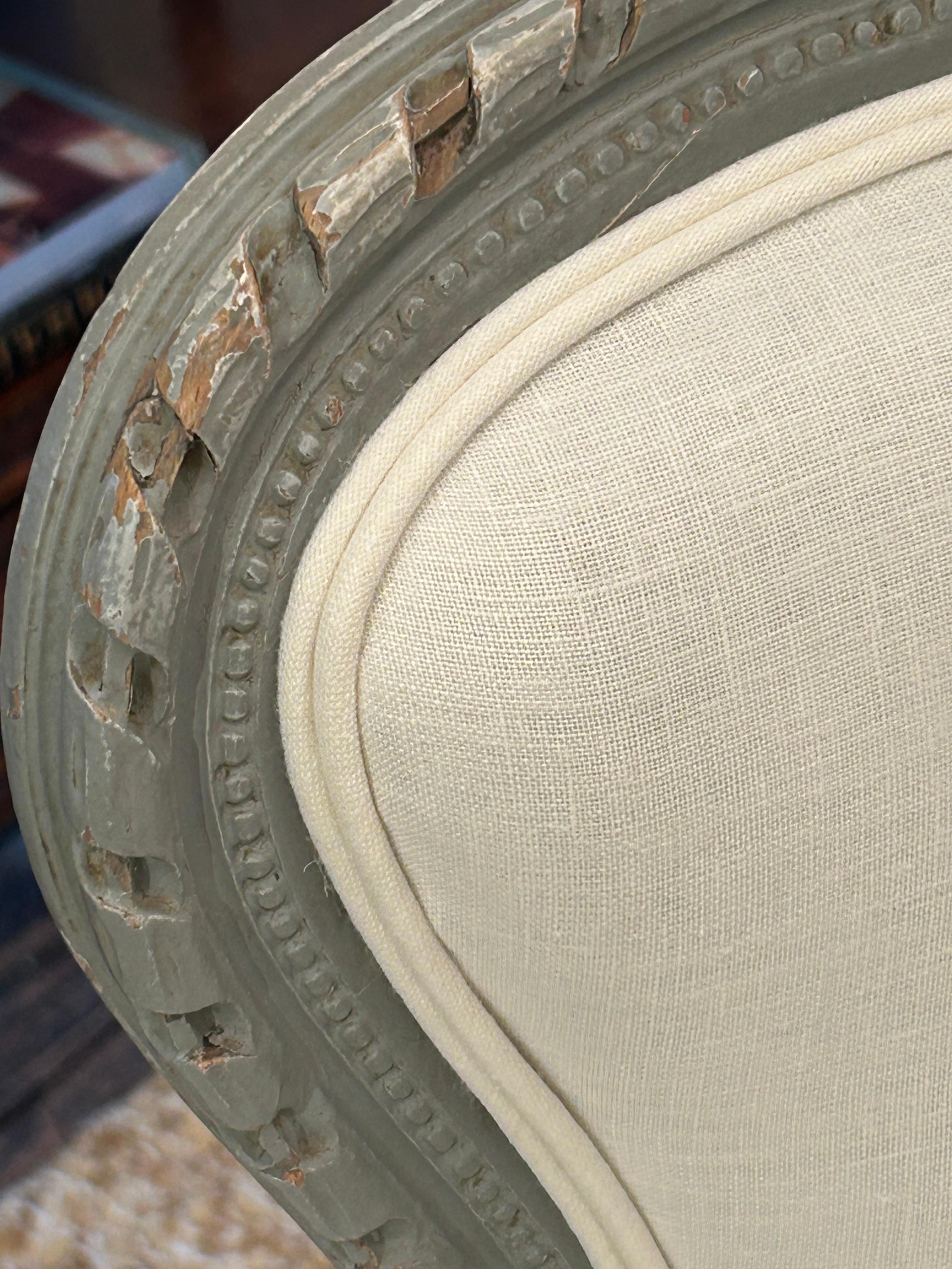 Pretty Vintage Pair French Style Grey Painted and Freshly Upholstered Bergeres For Sale 2