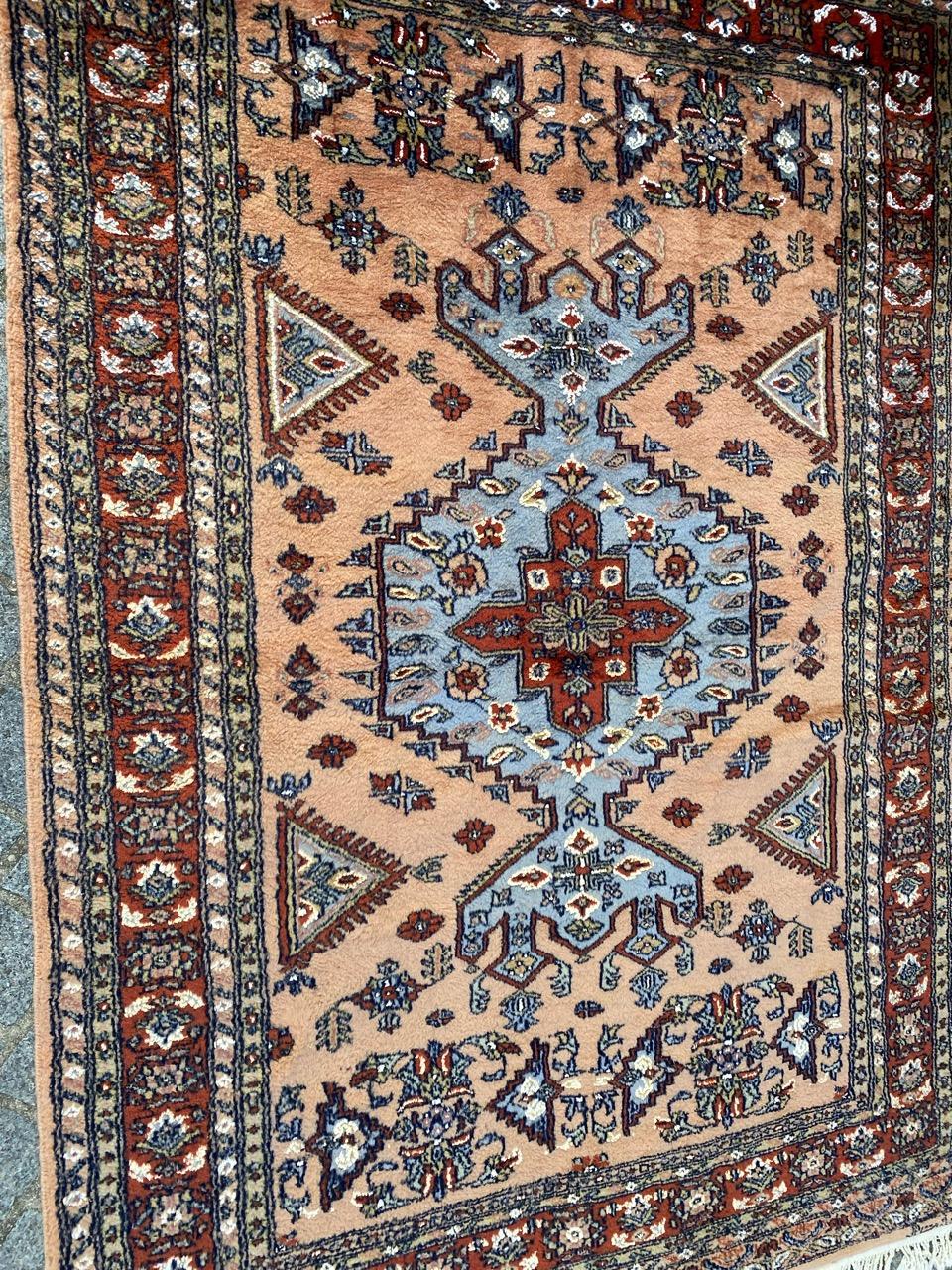 Bobyrugs hübscher pakistanischer Vintage-Teppich im Angebot 7
