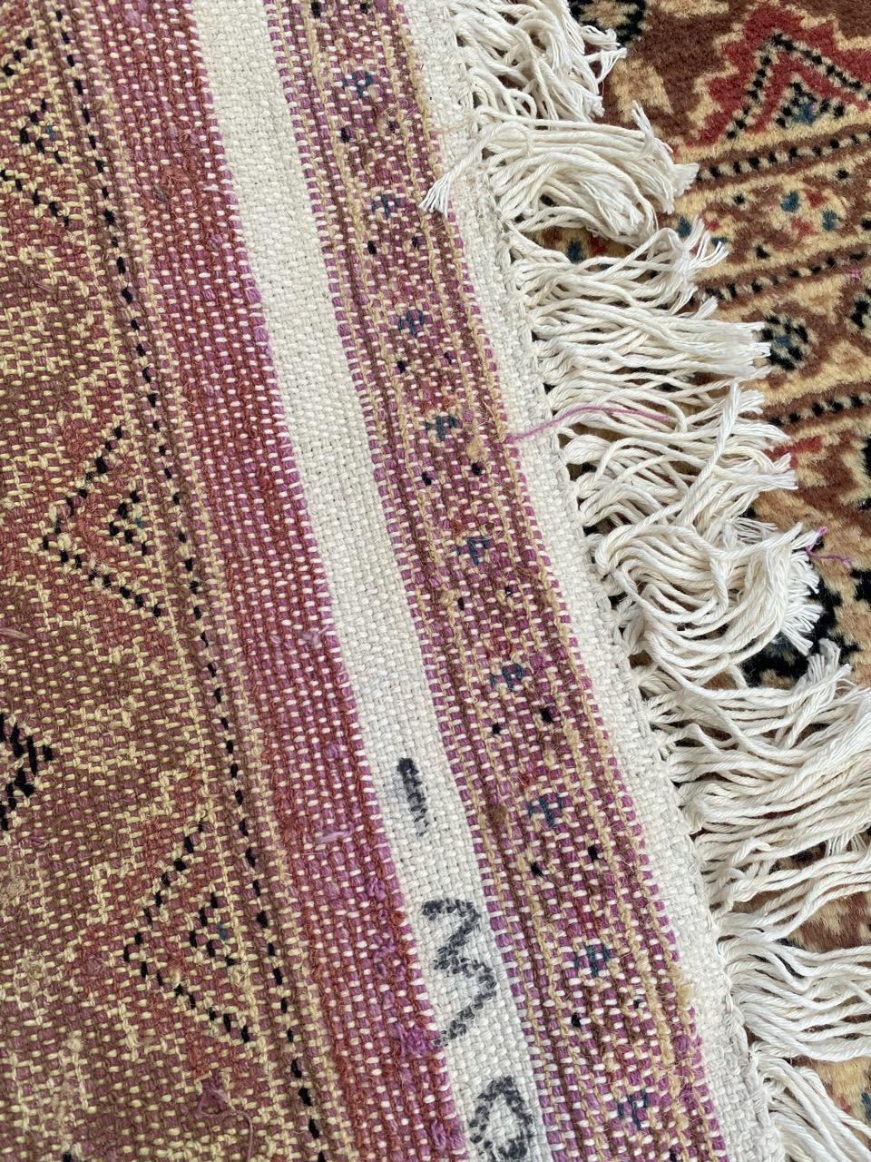 Il grazioso tappeto pakistano vintage di Bobyrug in vendita 10