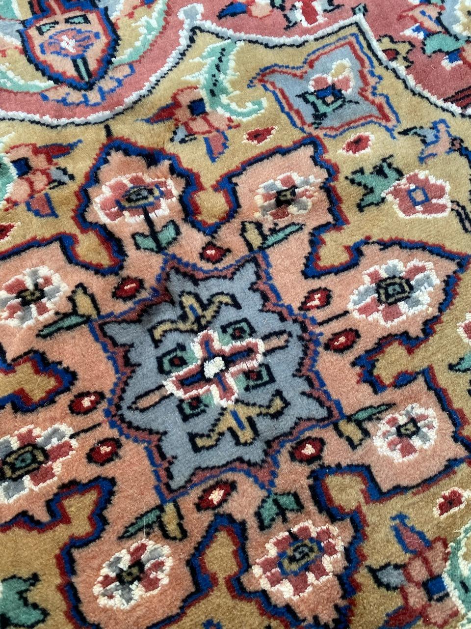 Bobyrugs hübscher pakistanischer Vintage-Teppich im Angebot 13