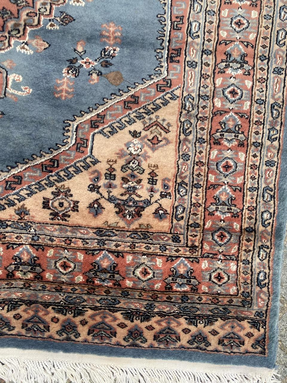 Bobyrugs hübscher pakistanischer Vintage-Teppich (Tabriz) im Angebot
