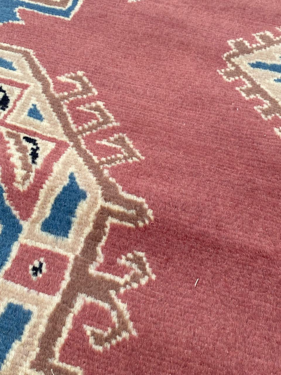 Il grazioso tappeto pakistano vintage di Bobyrug In condizioni buone in vendita a Saint Ouen, FR
