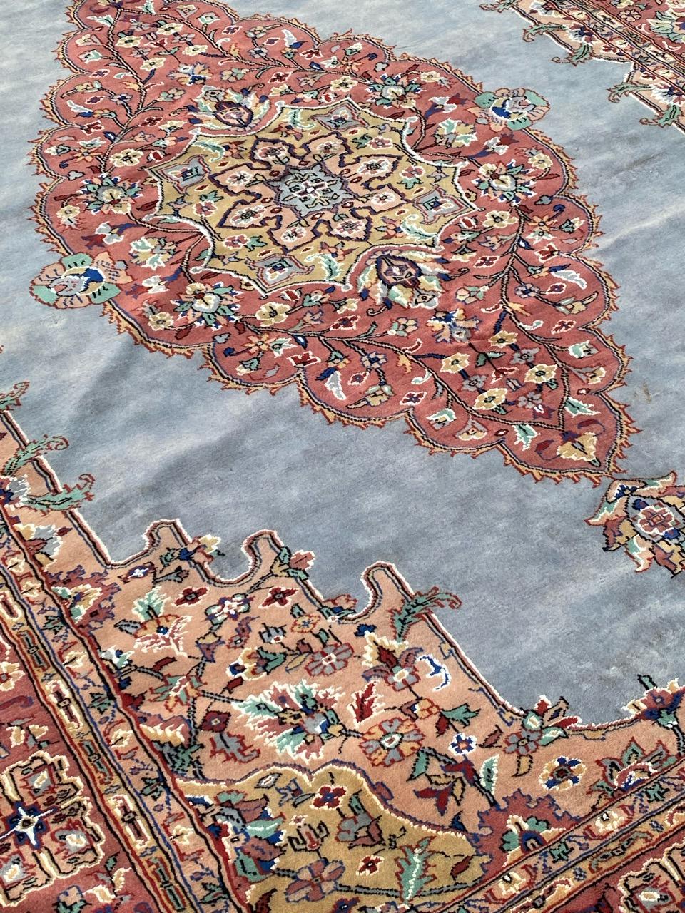 Bobyrugs hübscher pakistanischer Vintage-Teppich (Seide) im Angebot