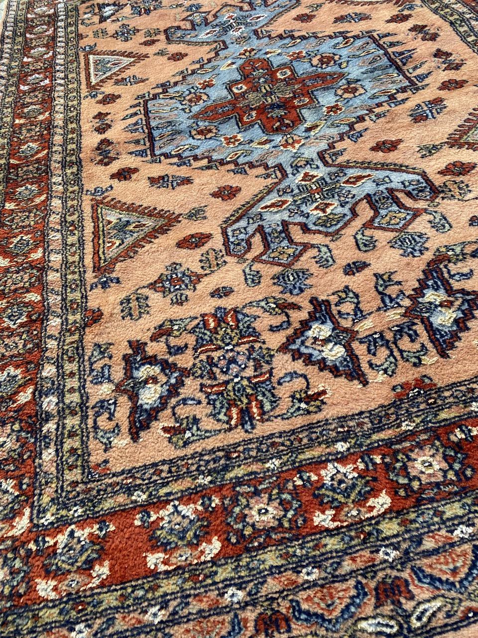 Bobyrugs hübscher pakistanischer Vintage-Teppich (Baumwolle) im Angebot