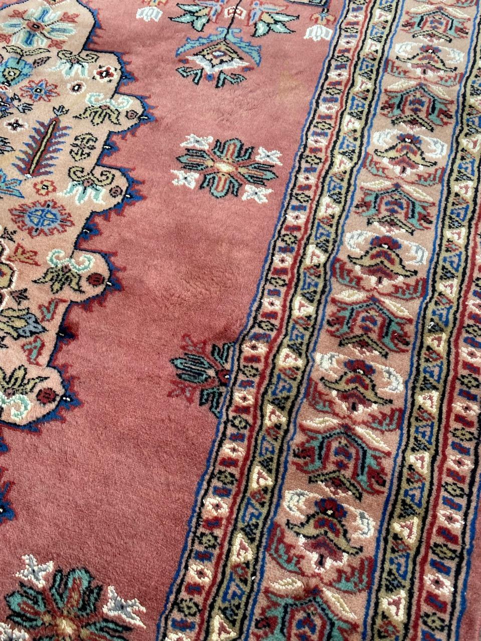 Bobyrugs hübscher pakistanischer Vintage-Teppich im Angebot 1