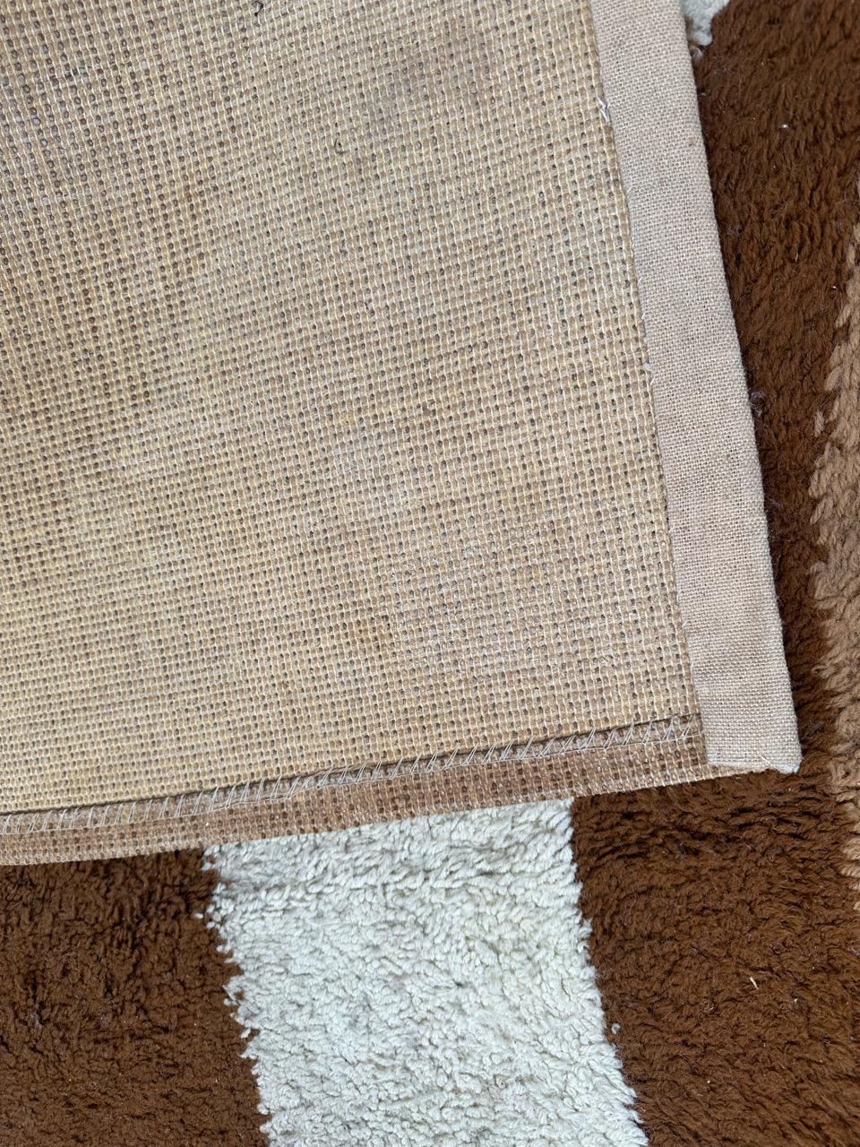Bonita alfombra vintage escandinava de los años 70 en venta 5