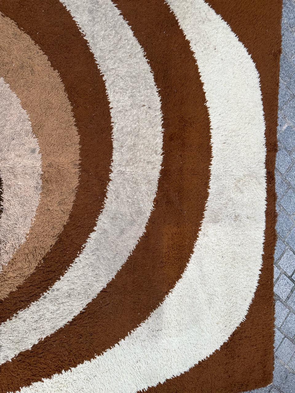 Bonita alfombra vintage escandinava de los años 70 Hecho a máquina en venta