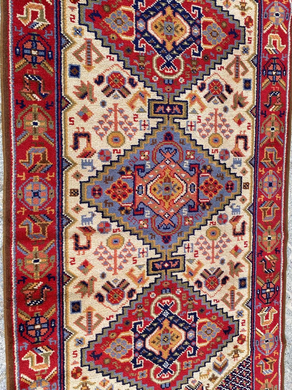Bobyrug’s Pretty vintage Shiraz style french knotted rug  For Sale 5