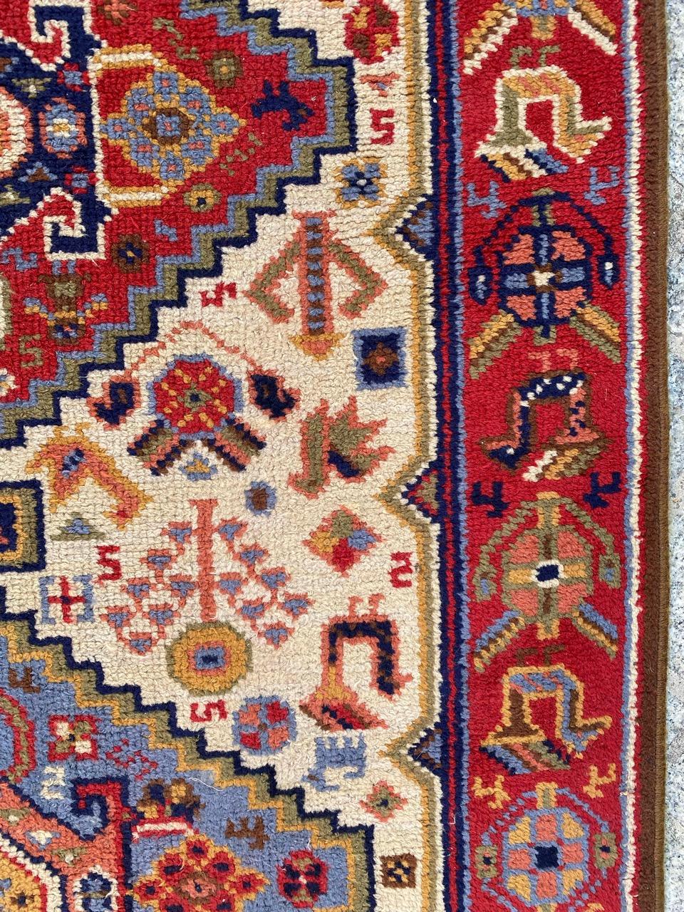 Bobyrug’s Pretty vintage Shiraz style french knotted rug  For Sale 7