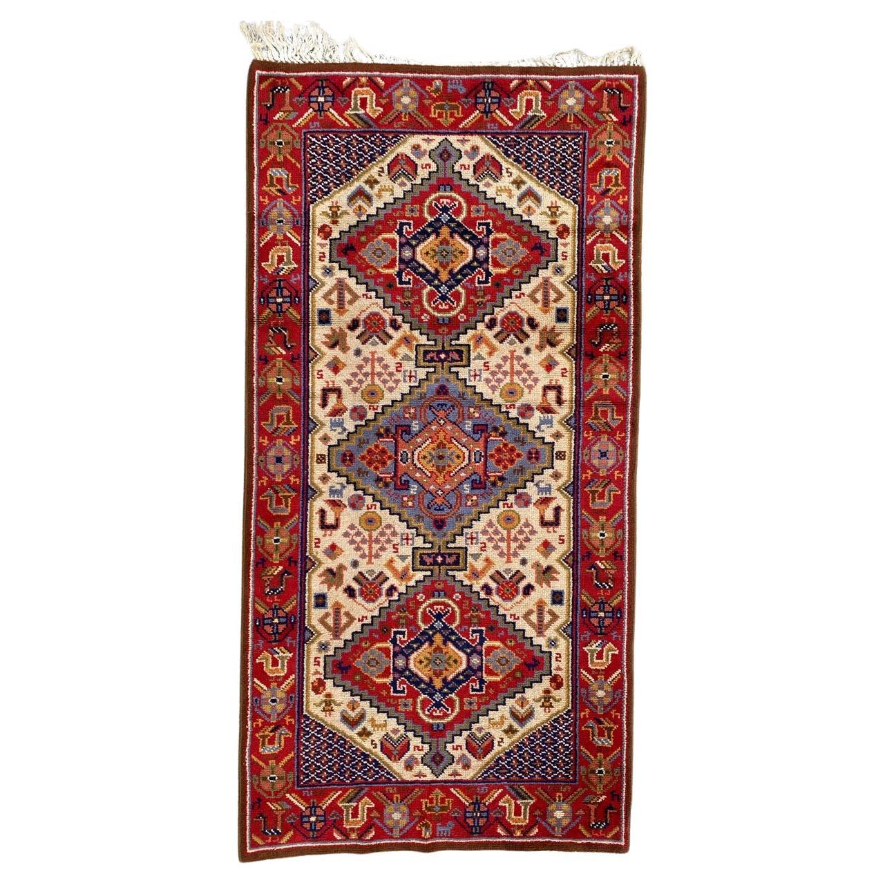 Bobyrug’s Pretty vintage Shiraz style french knotted rug  For Sale