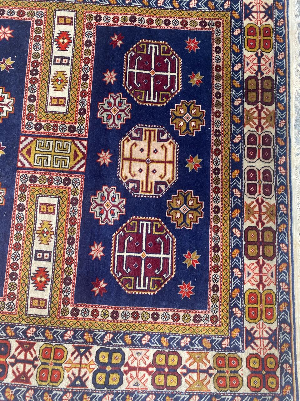 Bobyrug’s Pretty Vintage Shirwan Azerbaïdjan Rug In Good Condition For Sale In Saint Ouen, FR