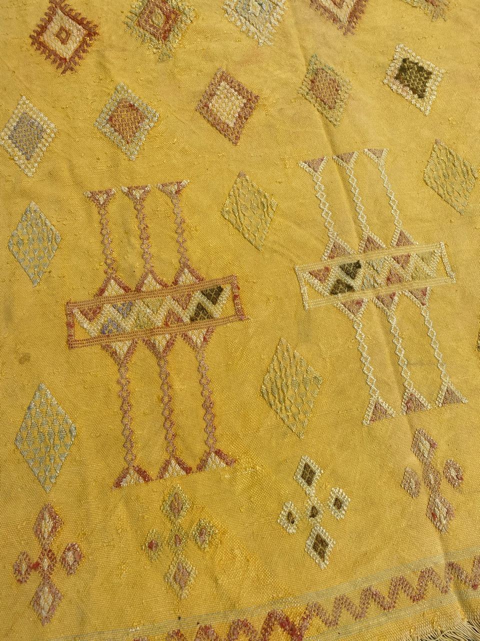 Pretty Vintage Tribal Silk Moroccan Kilim For Sale 5