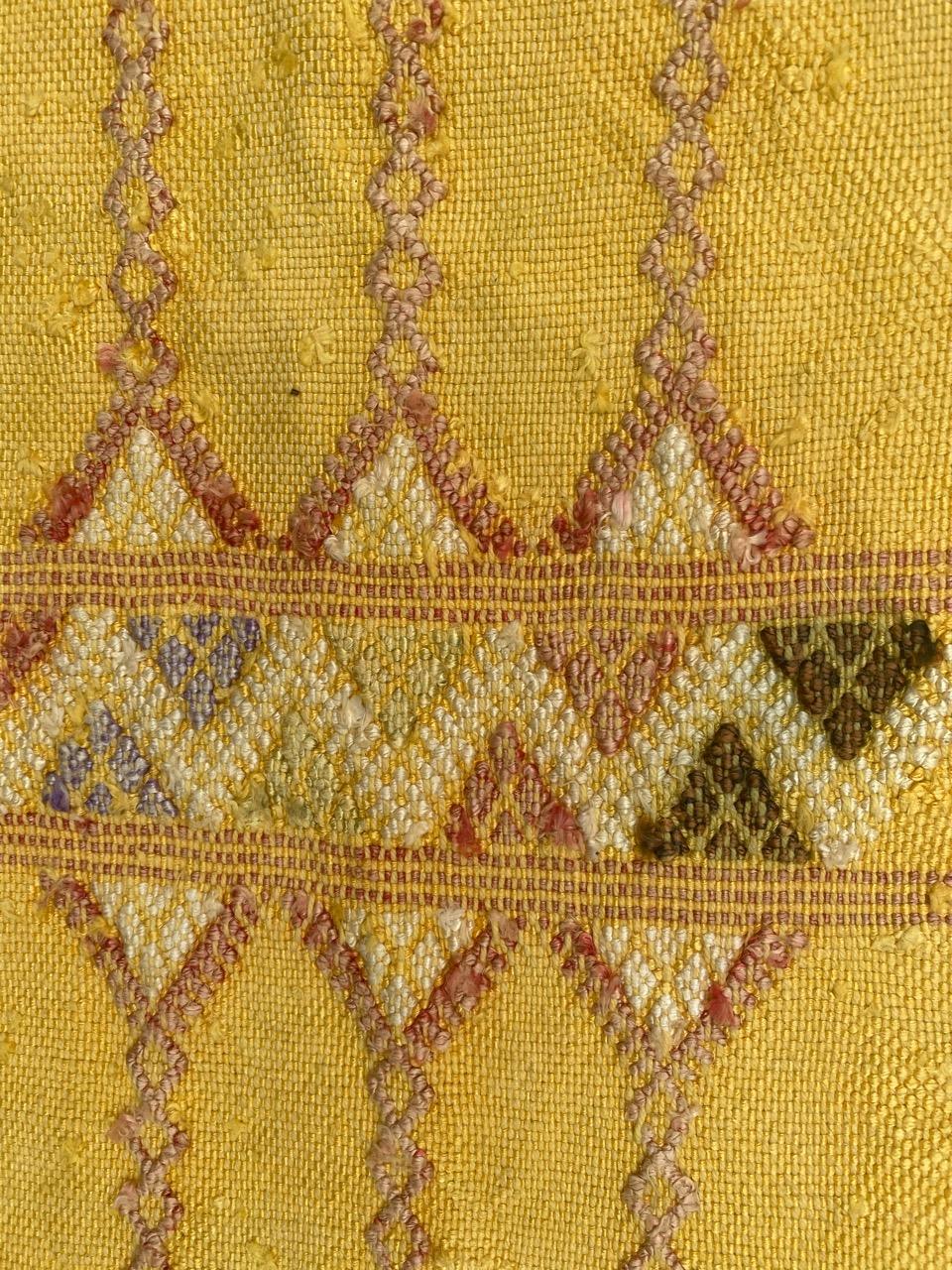 Pretty Vintage Tribal Silk Moroccan Kilim For Sale 7
