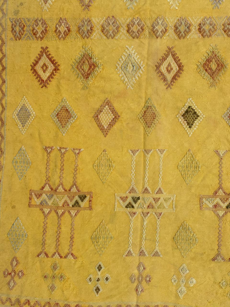 Hand-Woven Pretty Vintage Tribal Silk Moroccan Kilim For Sale
