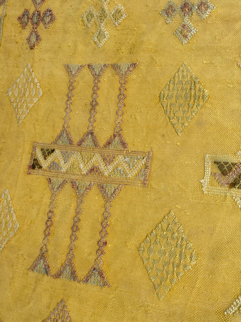 Pretty Vintage Tribal Silk Moroccan Kilim For Sale 4