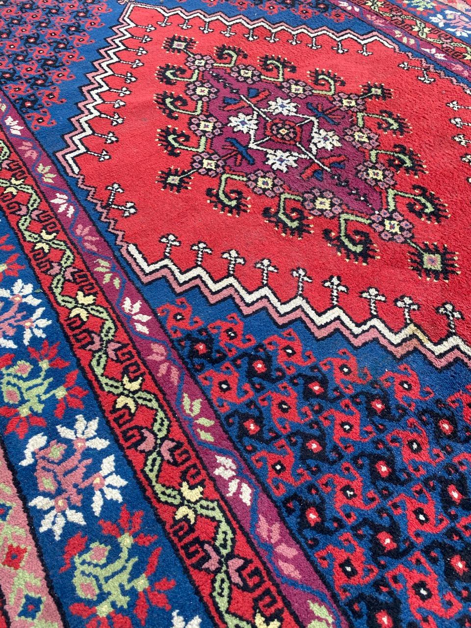 Bobyrug's Hübscher Tunesischer Vintage-Teppich im Angebot 3