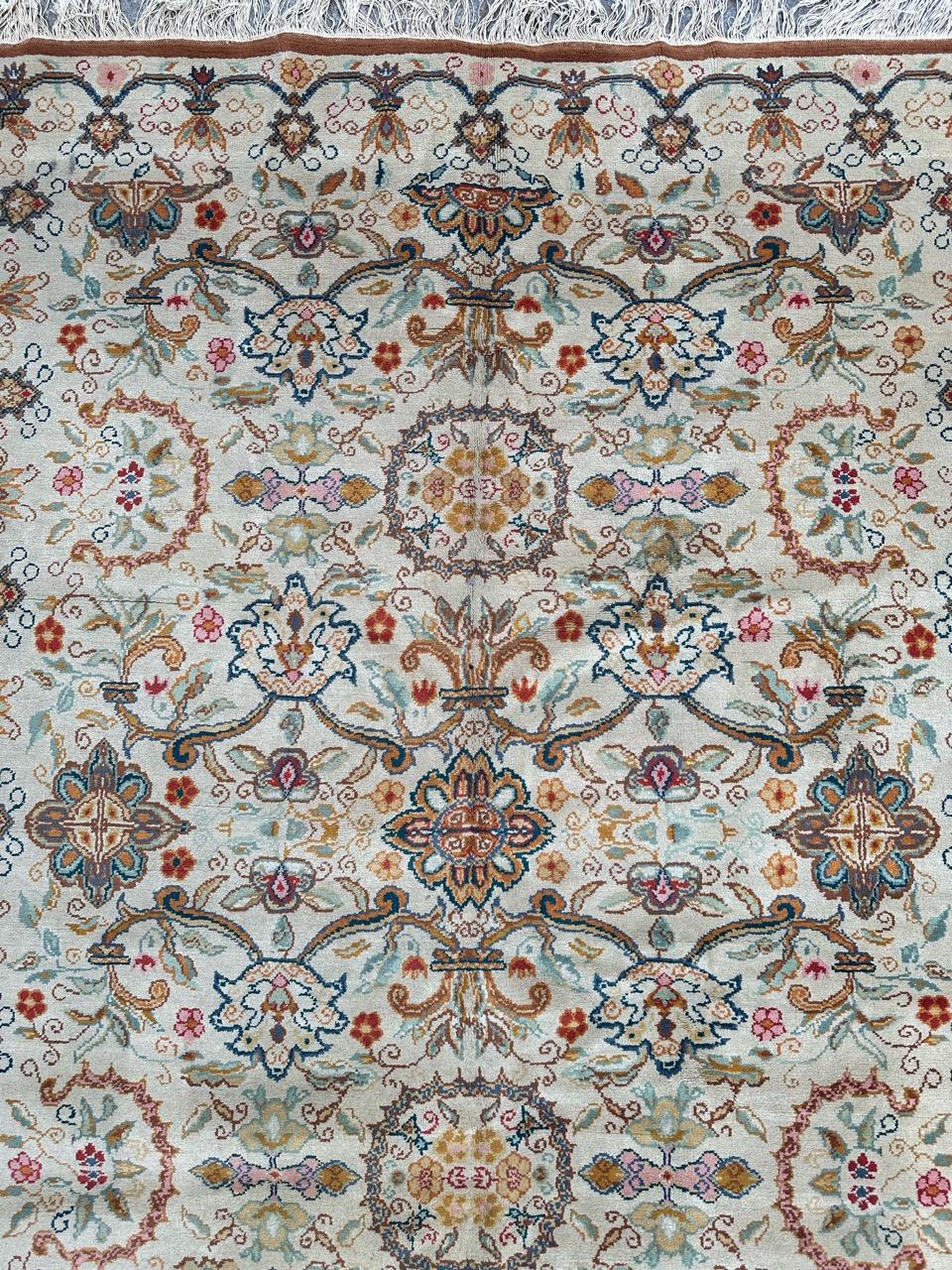 Agra Grazioso tappeto tunisino d'epoca in vendita