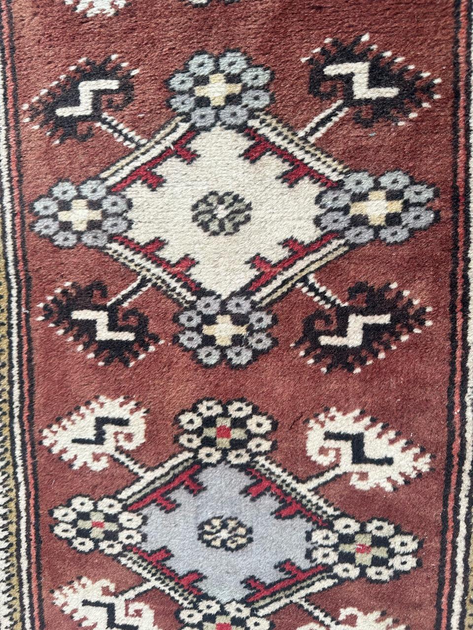 Bonita alfombra vintage turca de Anatolia en venta 4