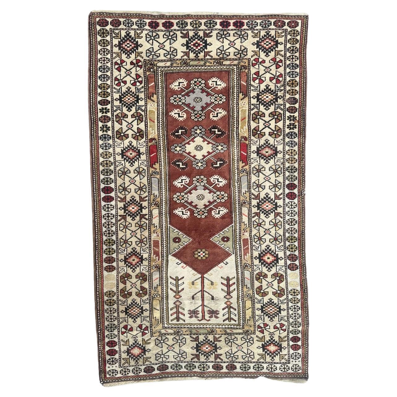 Pretty vintage Turkish Anatolian rug