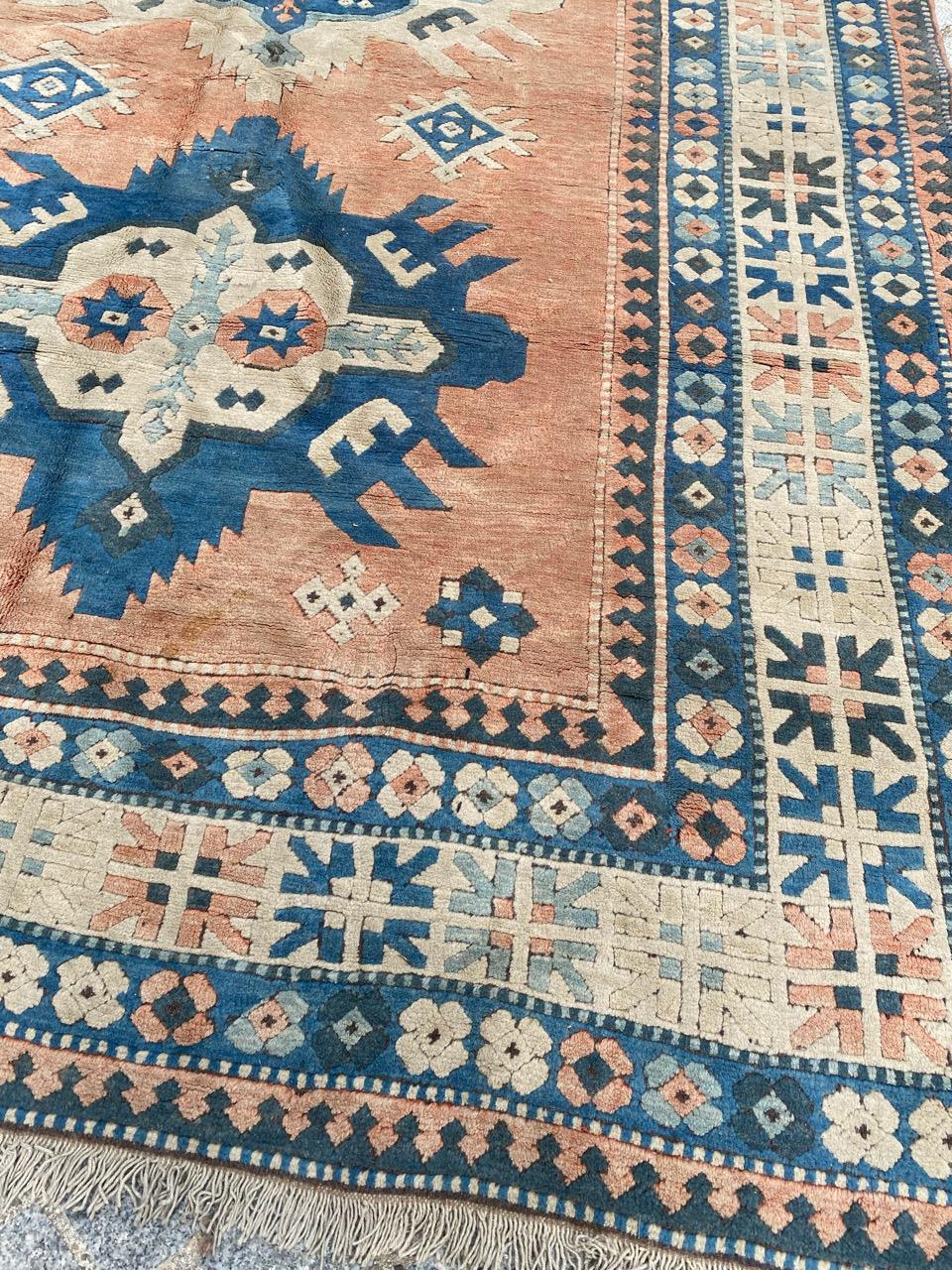 Nice mid century Turkish rug with a geometrical Caucasian design and nice colors, entirely hand knotted with wool velvet on wool foundation.

✨✨✨
