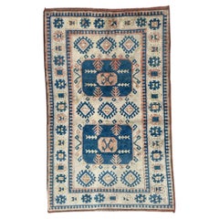 Le joli tapis turc vintage Kars de Bobyrug