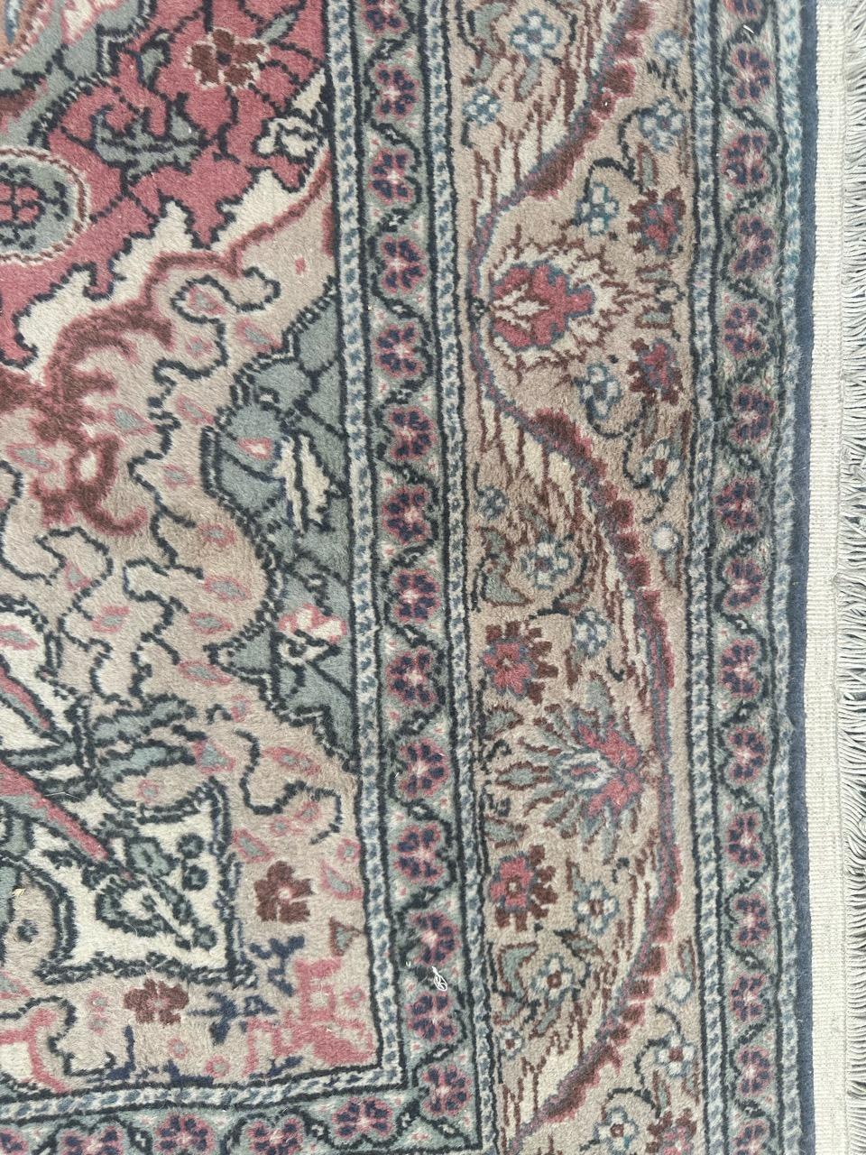 Pretty vintage Turkish Kayseri rug For Sale 4