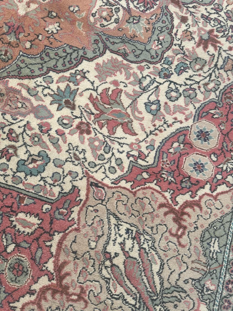 Pretty vintage Turkish Kayseri rug For Sale 5