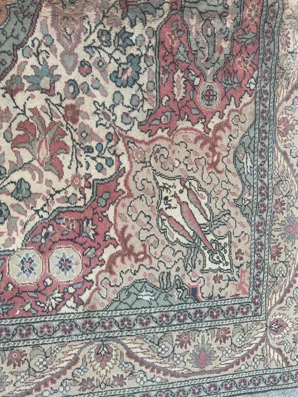 Pretty vintage Turkish Kayseri rug For Sale 7